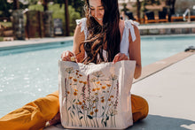 Load image into Gallery viewer, Free to Be Wild | Tote